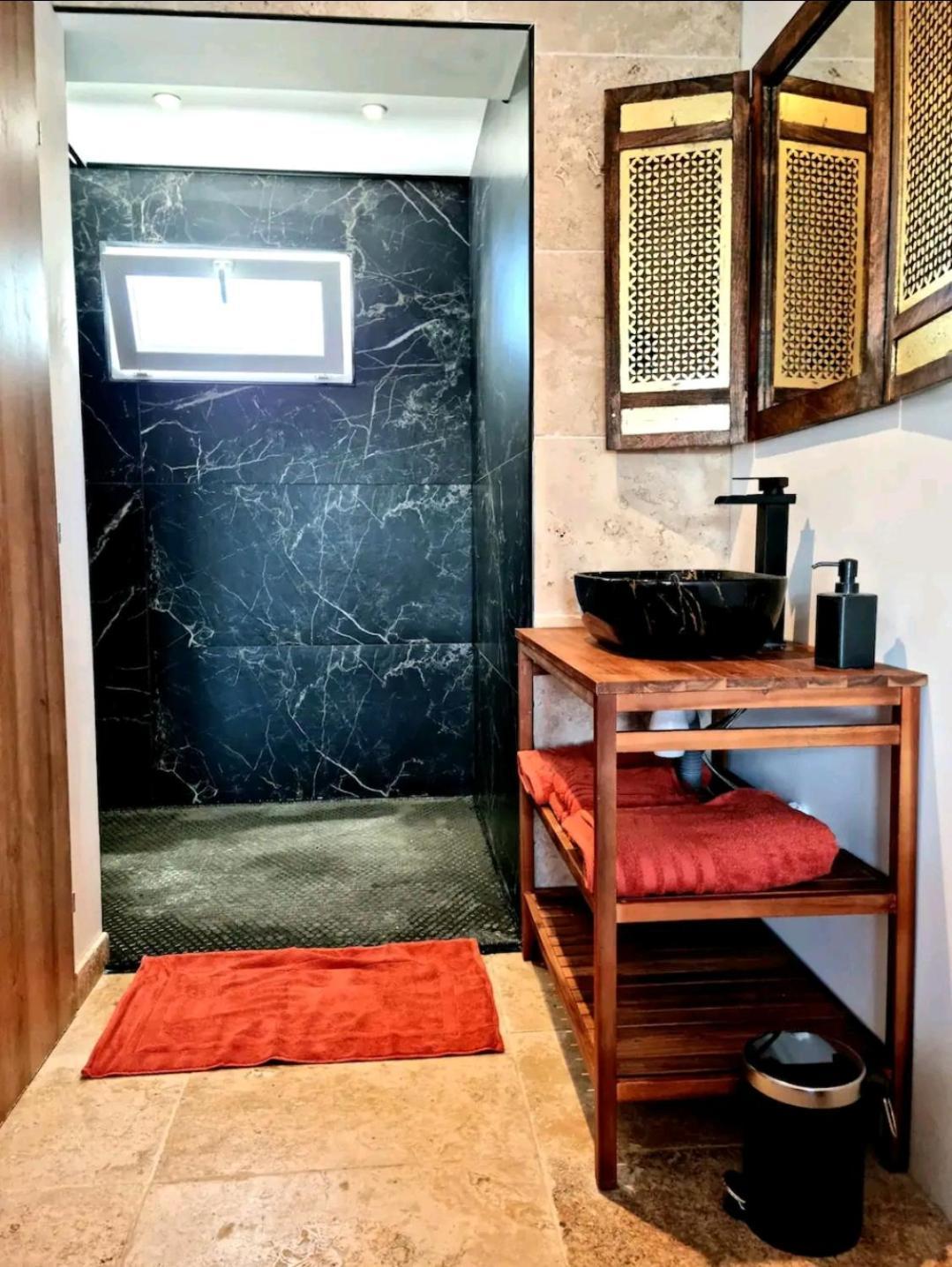 Jaccuzzi En Camargue Port-Saint-Louis-du-Rhone
